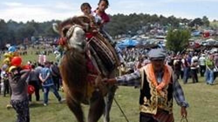 Festival havasında yörük şenliği