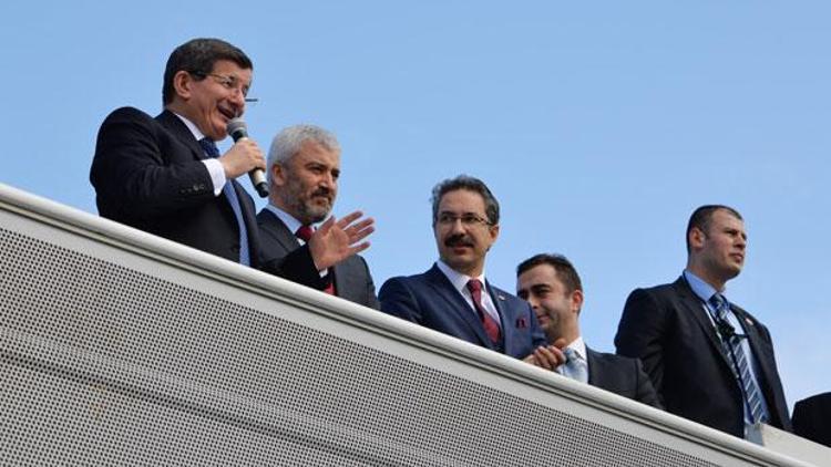 Davutoğlu: Unvanları Bonzai Bahçeli, Bonzai Kılıçdaroğlu olur