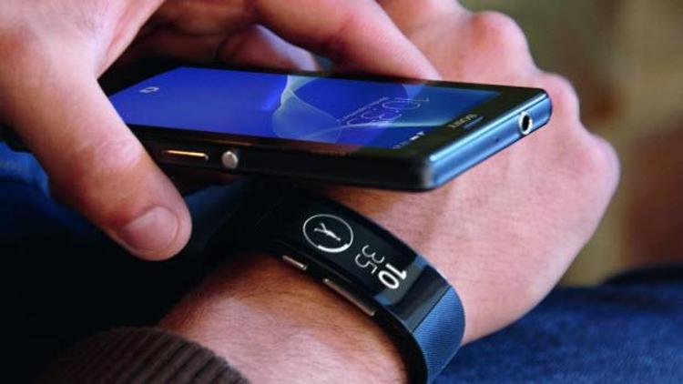 Sony SmartBand Talk Türkiye’de