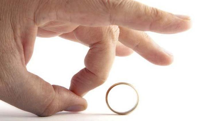 Almanyada her üç çiftten biri boşanıyor