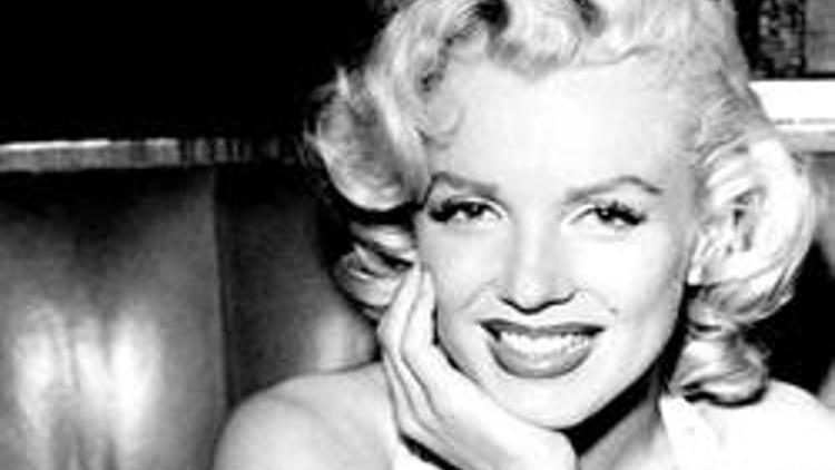 Efsane sarışın Marilyn Monroe lezbiyendi
