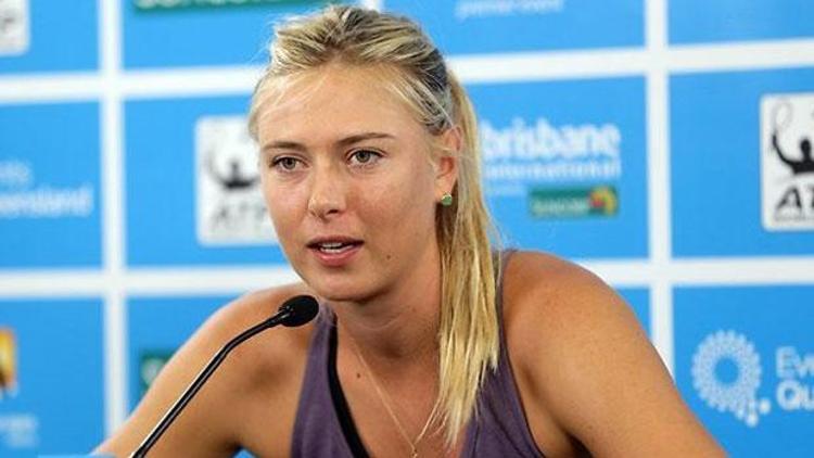 Williams ve Sharapova fire vermedi