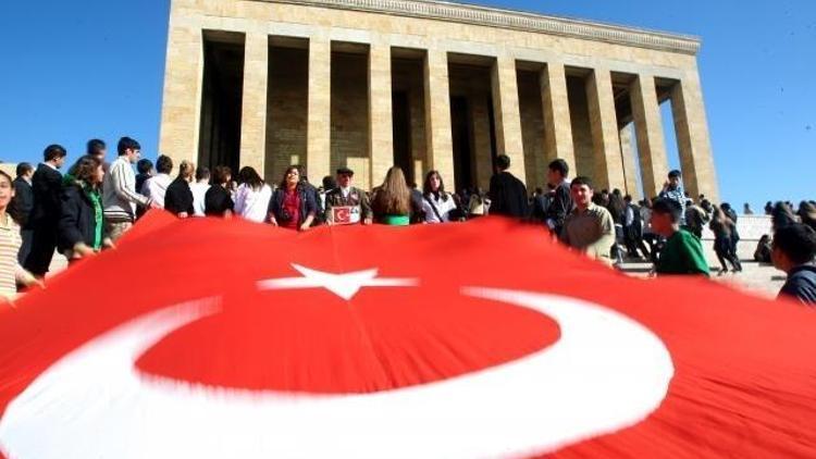 Photo Ed: Turkey commemorates Ataturks passing