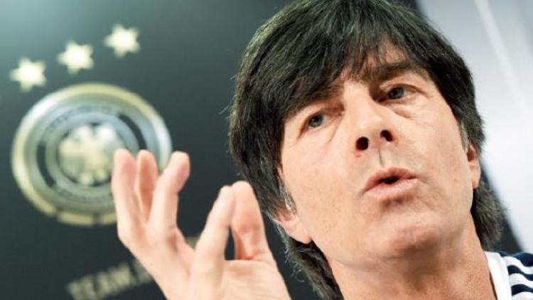 Löw kara kara düşünüyor