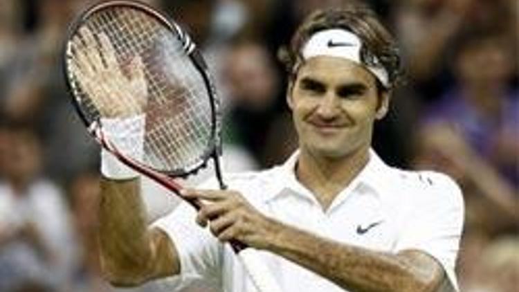 Roger Federer ter attı