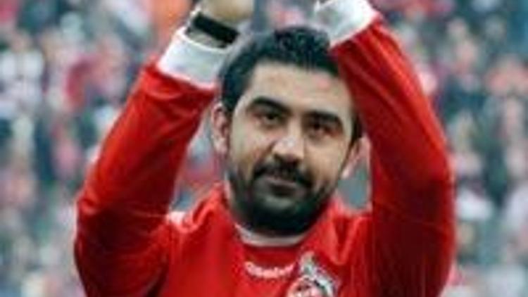 Ümit Özat tribünleri ağlattı