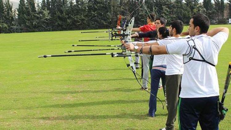 51 ülkeden 600 sporcu, antrenman atışları yaptı