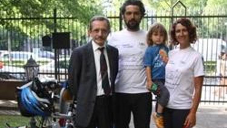 Bisikletli Sarıhan ailesi, Macaristana ulaştı