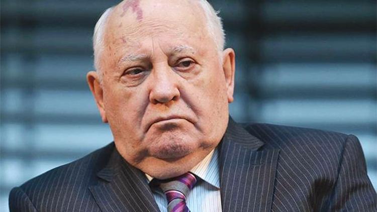 Gorbaçov: Rusya ile Batı Soğuk Savaş’ta