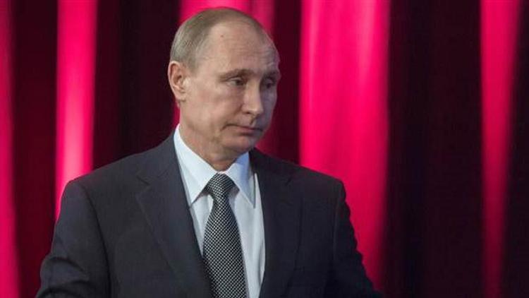 Putin maaşını yüzde 10 düşürdü