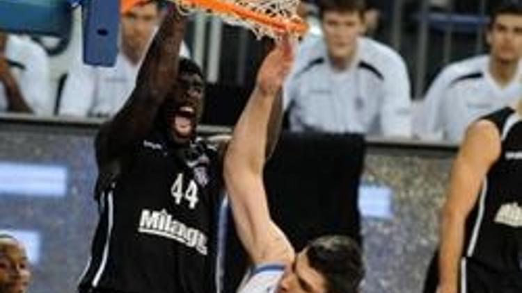 Anadolu Efes: 71 - Beşiktaş Milangaz: 76