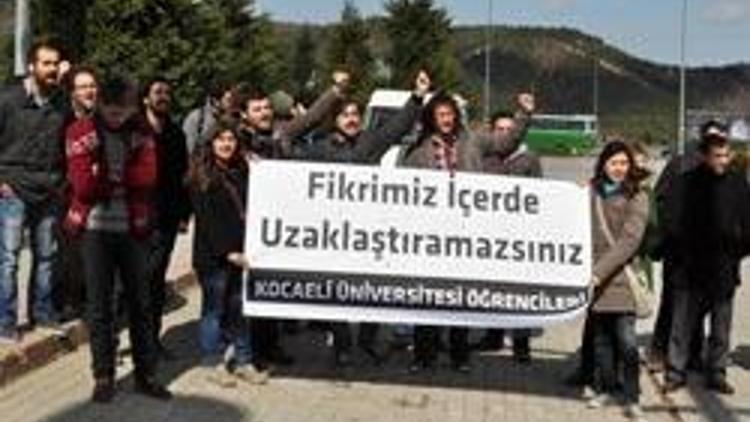 34 üniversiteliye uzaklaştırma cezasına protesto