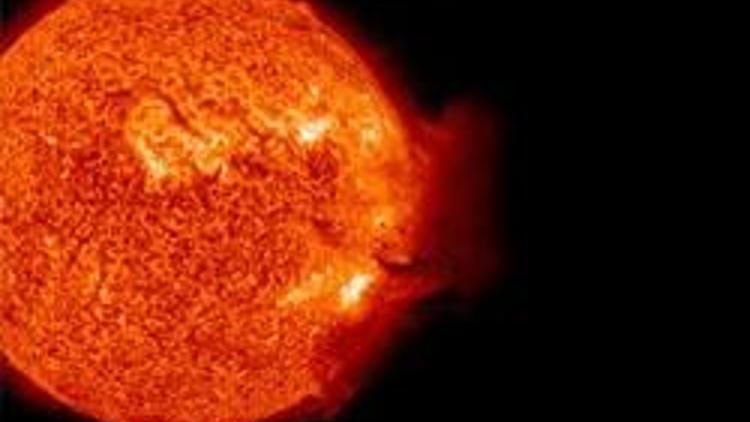 NASA: Güneşin faaliyetleri olağandışı yavaşladı