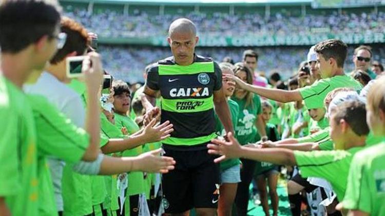 Cruzeiro Kulübü de Alex için jübile maçı düzenleyecek