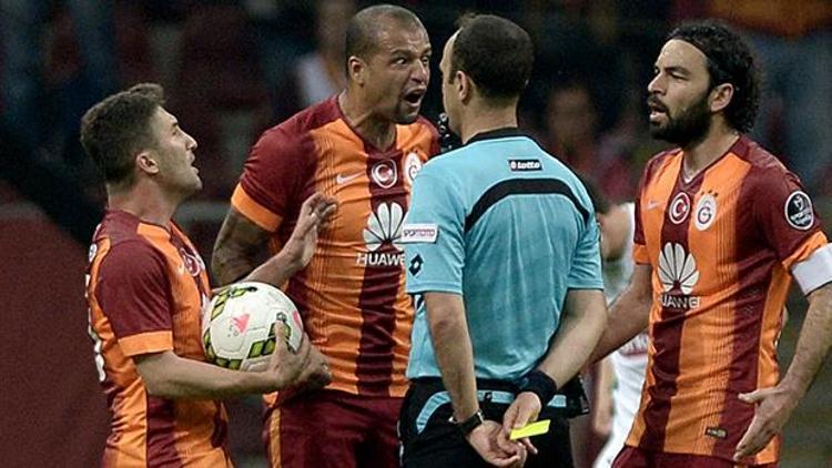 Galatasarayın en çok kart gören futbolcusu Melo