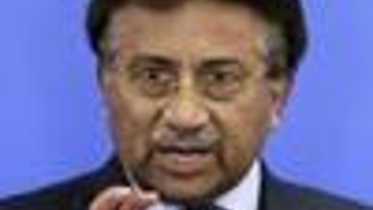 Pakistan coalition gives Musharraf two-day ultimatum