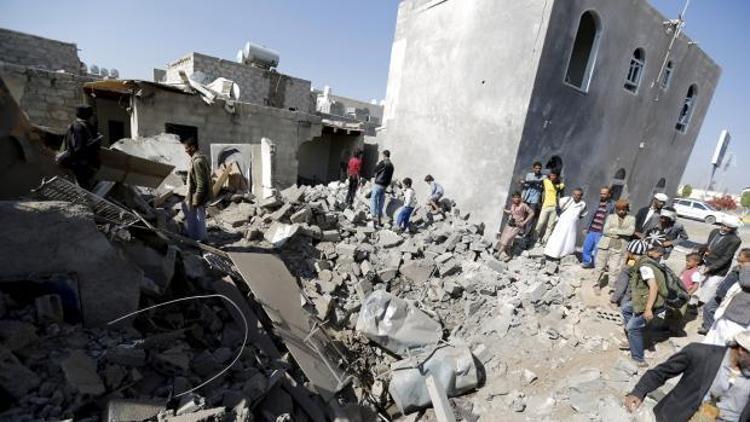 İran Yemene silah gönderdiği iddialarını yalanladı