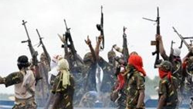 Petrol devi Shell, Nijerya’daki militan gruplara para akıtıyor