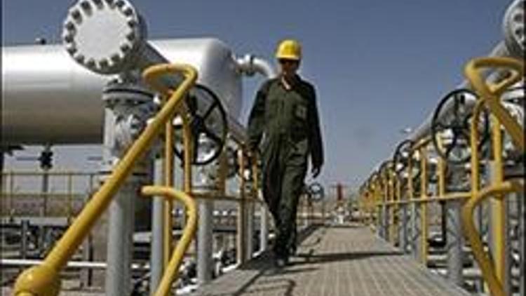 Irak, geçen ay 8 milyar 475 milyon dolarlık petrol ihraç etti