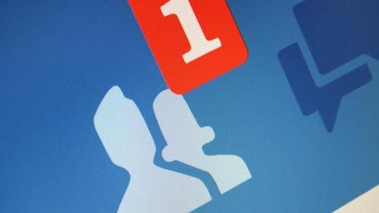 4 yıldır ilk kez Facebook uzun bir süre erişimden koptu