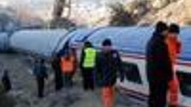 Several injured as two trains collide in eastern province of Turkey