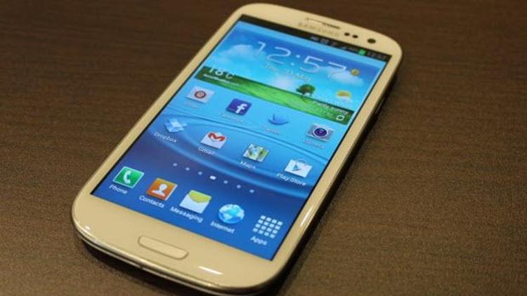 Galaxy S3 Android telefonların bir numarası