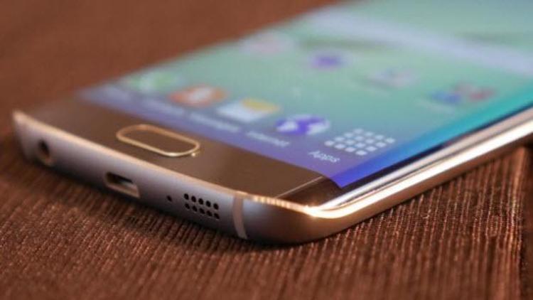 Galaxy S6yı parçalarına ayırdılar