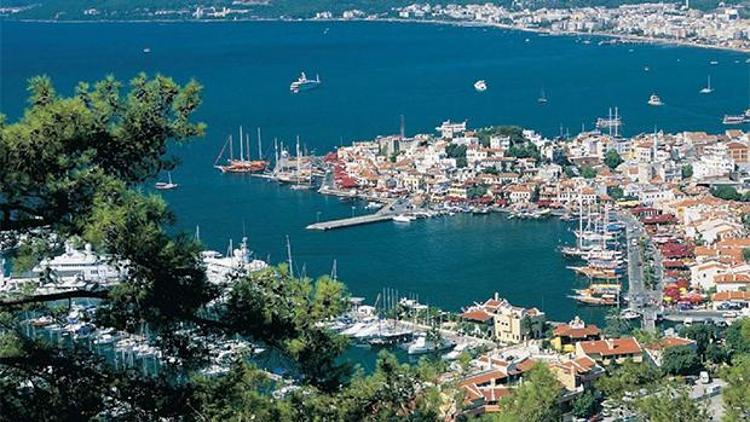 Marmaris’te turist kaybı 20 bine ulaştı