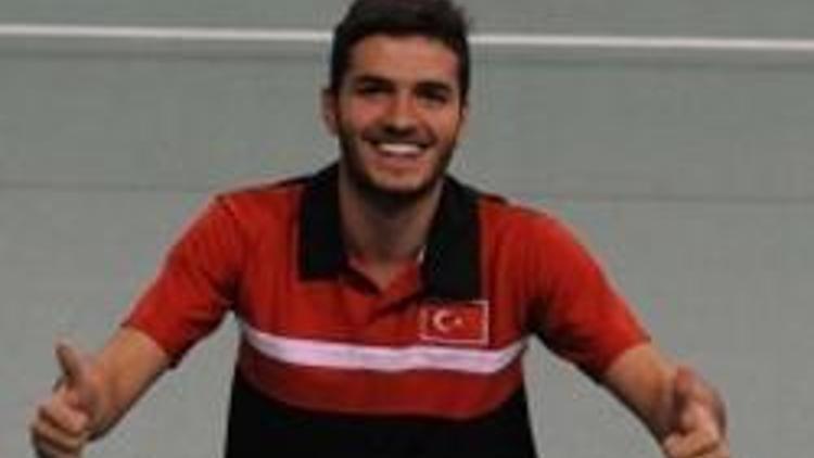 Genç badmintoncular adım adım zirveye