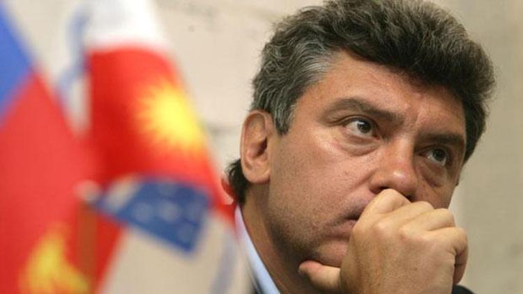 Rus muhalefet lideri Nemtsov suikastında iki kişi gözaltına alındı