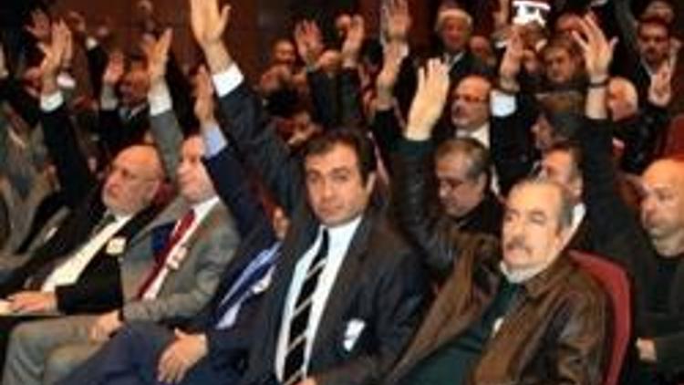 Beşiktaşta mali kongre ertelendi