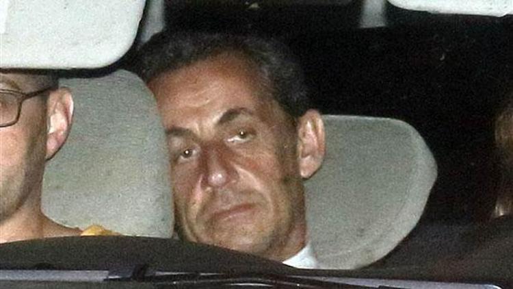 Ve Sarkozy hakkında “ağır yolsuzluktan” soruşturma açıldı