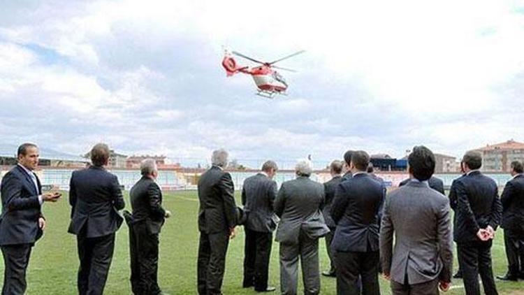 Müezzinoğlu ambulans helikopterle seçim çalışmasında