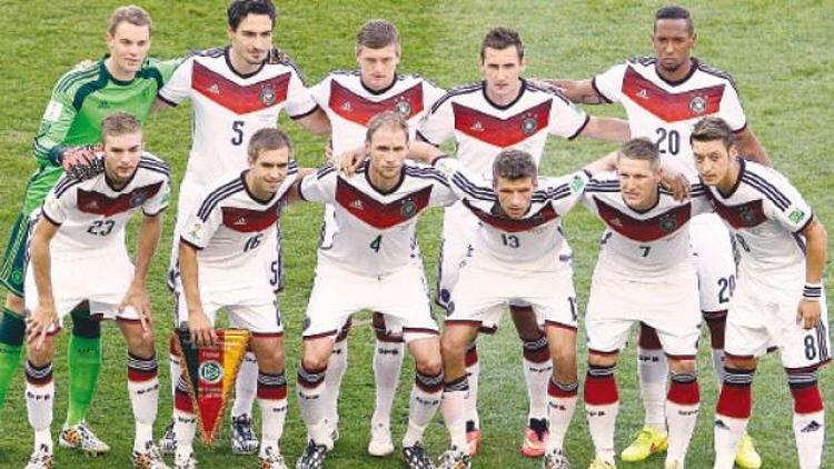 Almanya futbolda 1 numara