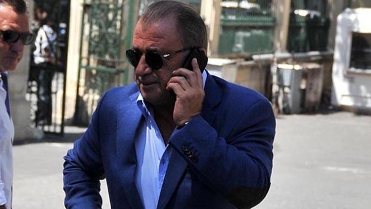 Fatih Terim torununu kucağına alamıyor