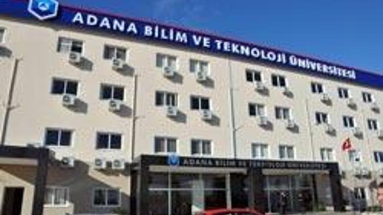 Üniversitede kişiye özel ilan tartışması