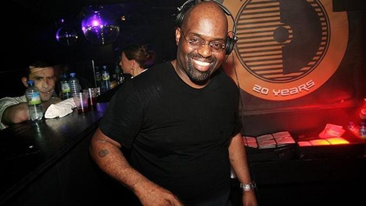 Frankie Knuckles hayatını kaybetti