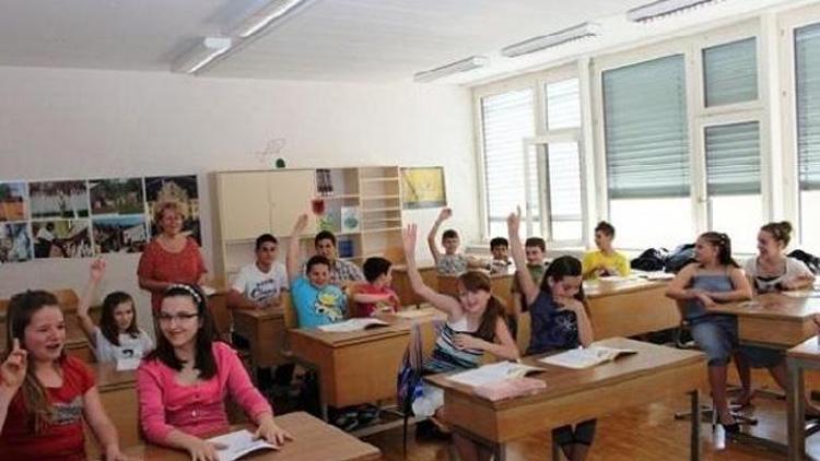 Kosovada yeni eğitim yılı başladı