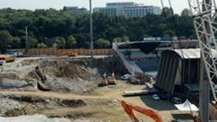 BJK İnönü Stadında yıkım çalışmaları sürüyor