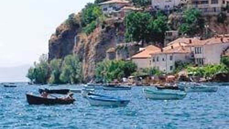 Ohrid Gölü’nün suyu gözyaşı kadar duru