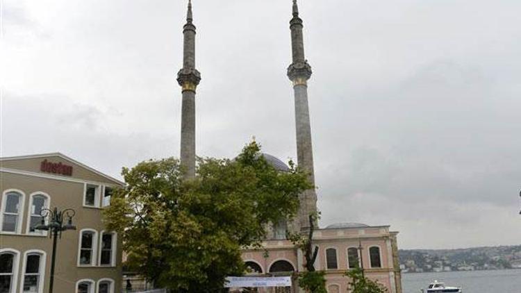 Büyük Mecidiye Camisi yeniden ibadete açıldı
