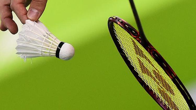 Badmintonu yaygınlaştırmak için 15 bin raket dağıtılacak