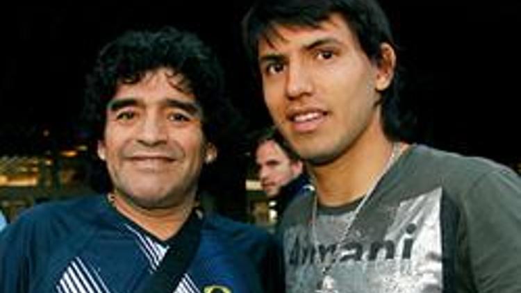 Maradona, Agueroya ateş püskürdü