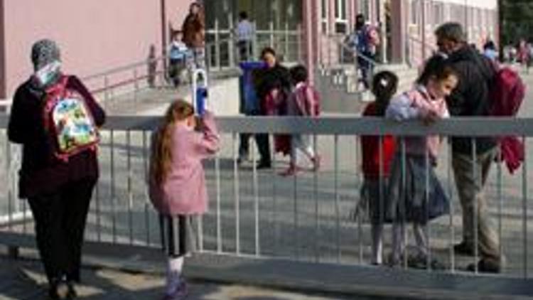 Okul çevresinde bekleyene para cezası