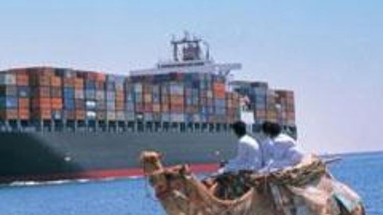 Süveyş, İran gemilerine açıldı