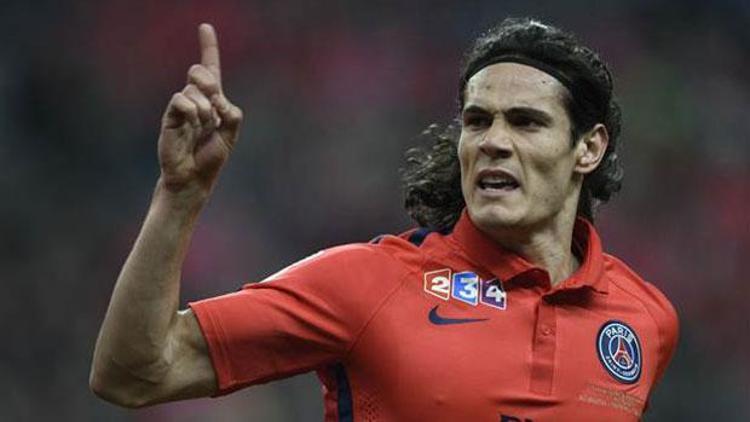 Cavani PSGde kalıyor