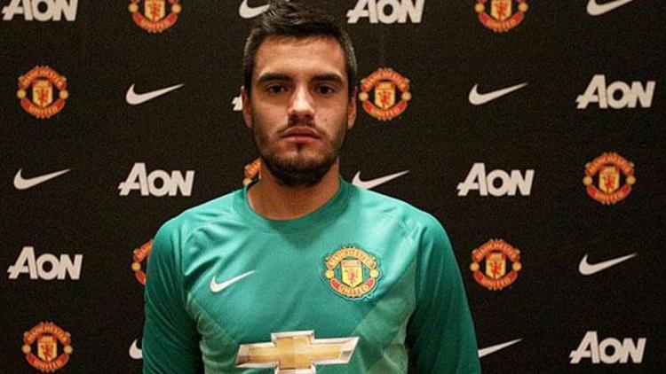 Manchester United, kaleci Romeroyu transfer etti