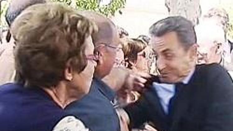 Sarkozy tartaklandı