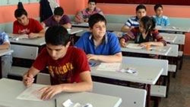 Bakan Nabi Avcı: Yığılma olan okullar için sene içerisinde alınan notlar dışında da bir sınav yapılabilir