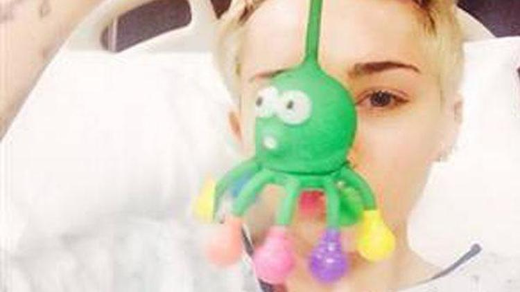 Miley Cyrus hastaneye kaldırıldı